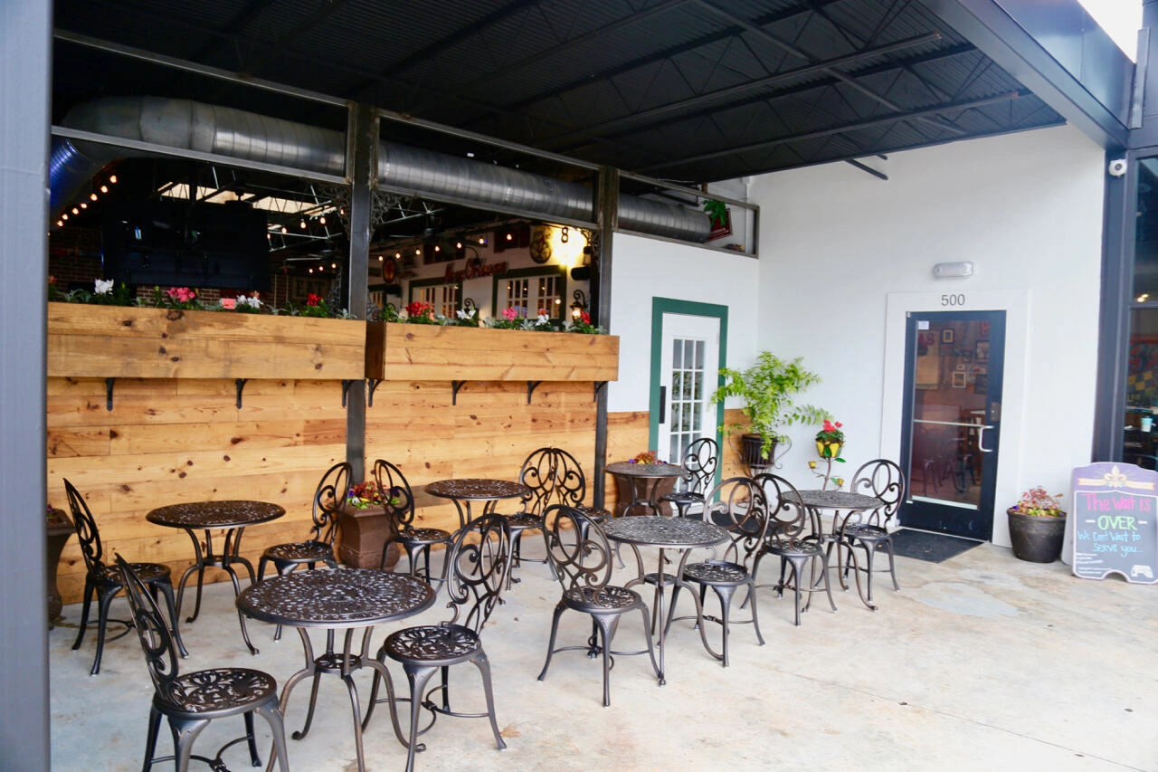 BB's Cafe - Oak Forest' 3